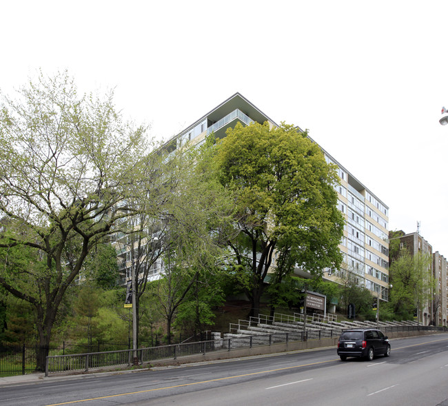 Benvenuto Place in Toronto, ON - Building Photo - Building Photo