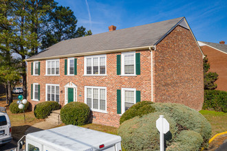 Landmark at Gayton Apartments in Richmond, VA - Building Photo - Building Photo