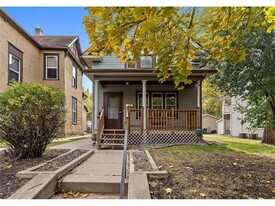 882 Aurora Ave in St. Paul, MN - Building Photo