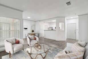 Toscana at Sonterra in San Antonio, TX - Building Photo