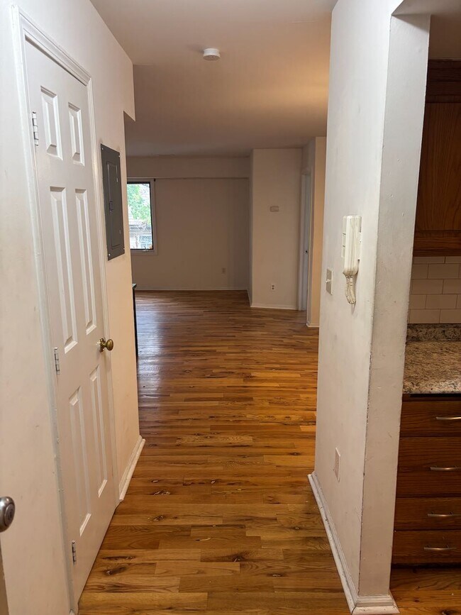 183 Livingston Pl in Bridgeport, CT - Building Photo - Building Photo