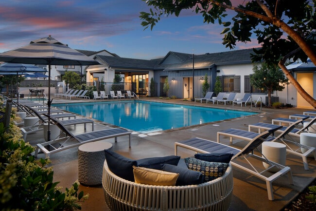 Escala at Stanford Crossing