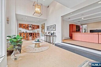 954 Pines Terrace in Franklin Lakes, NJ - Building Photo - Building Photo