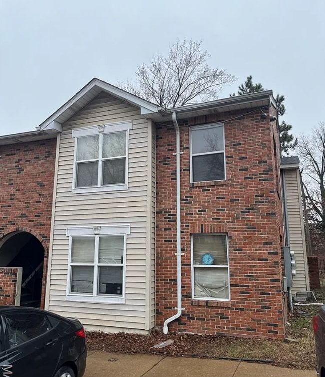 property at 5989 Julian Ave