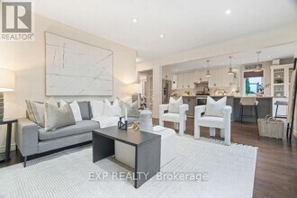 1905 Clearwater Ct in Oshawa, ON - Building Photo - Building Photo