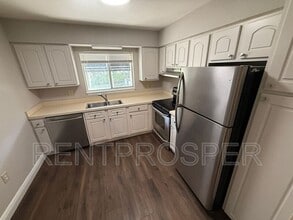 4263 S Semoran Blvd in Orlando, FL - Building Photo - Building Photo