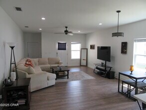2811 N Panama Ave in Panama City, FL - Building Photo - Building Photo