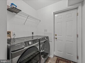 316 E 5th Ave in Ranson, WV - Building Photo - Building Photo