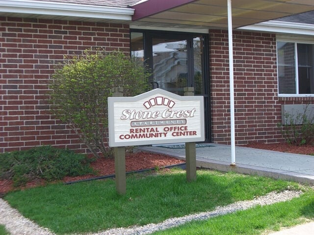 Stone Crest Apartments