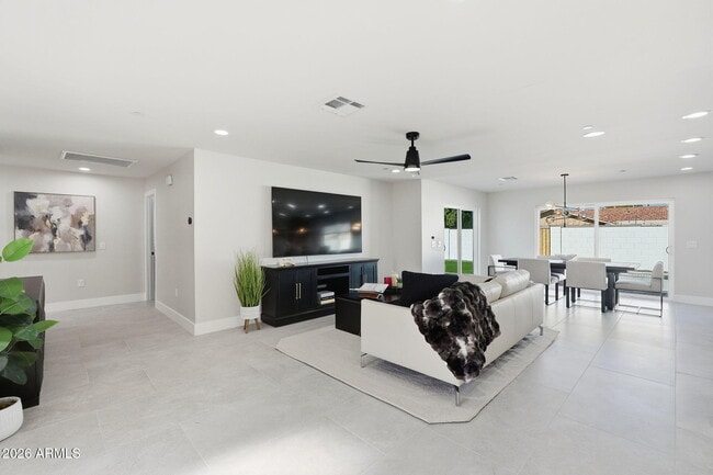 6420 E Virginia Ave in Scottsdale, AZ - Building Photo - Building Photo