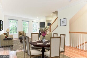 315 S Henry St in Alexandria, VA - Building Photo - Building Photo