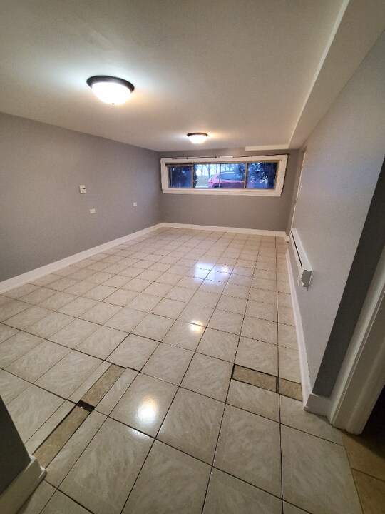 6440 W Montrose Ave in Harwood Heights, IL - Building Photo