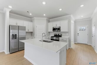 305 Pond Spg Dr in Huntsville, AL - Building Photo - Building Photo