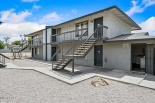 719 E Roeser Rd in Phoenix, AZ - Building Photo