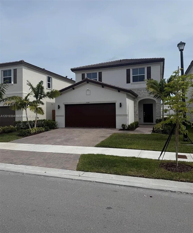 property at 2584 SE 25th Ct