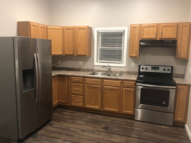 69 Hampshire St, Unit 3