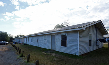 Wahoo Haven Apartments in Citronelle, AL - Building Photo - Building Photo