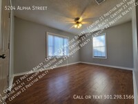 5204 Alpha St in North Little Rock, AR - Foto de edificio - Building Photo