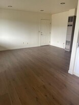 454 Umatilla St in Sutherlin, OR - Building Photo