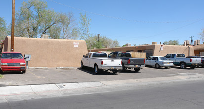 336-340 Pennsylvania Ave NE in Albuquerque, NM - Building Photo - Building Photo