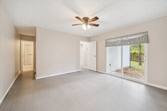 1308 E Red Cedar Cir in Spring, TX - Building Photo - Building Photo