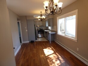 98 Maple St in Gardner, MA - Building Photo - Building Photo