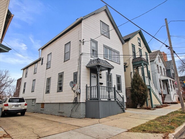 1140 E Kane Pl in Milwaukee, WI - Building Photo - Building Photo