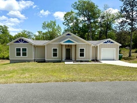 23 Lance Ln in Crawfordville, FL - Building Photo