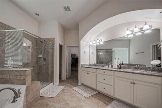 28314 Calaveras Lake Dr in Spring, TX - Building Photo - Building Photo