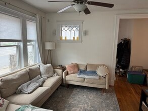 255 Faneuil St, Unit Apt 1 in Boston, MA - Foto de edificio - Building Photo