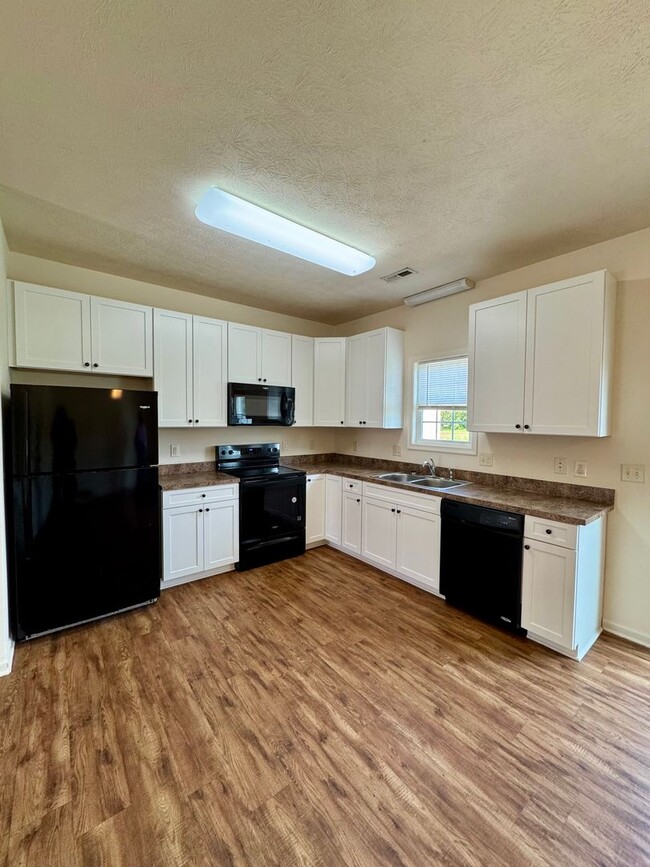 1044 Cherrybrook Dr in Harrisonburg, VA - Building Photo - Building Photo