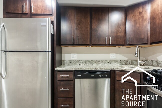 1634 W Roscoe St in Chicago, IL - Building Photo - Building Photo