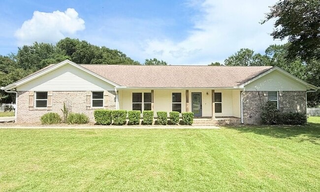 5136 Hamilton Ln