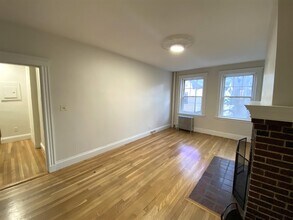 28 Langdon St, Unit 28 in Cambridge, MA - Building Photo - Building Photo