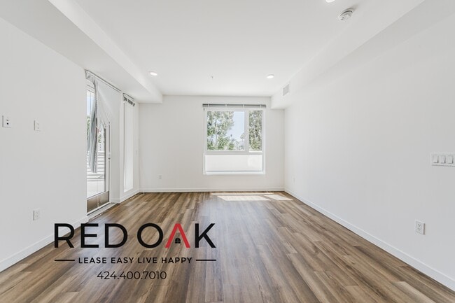 property at 1860 N Western Ave