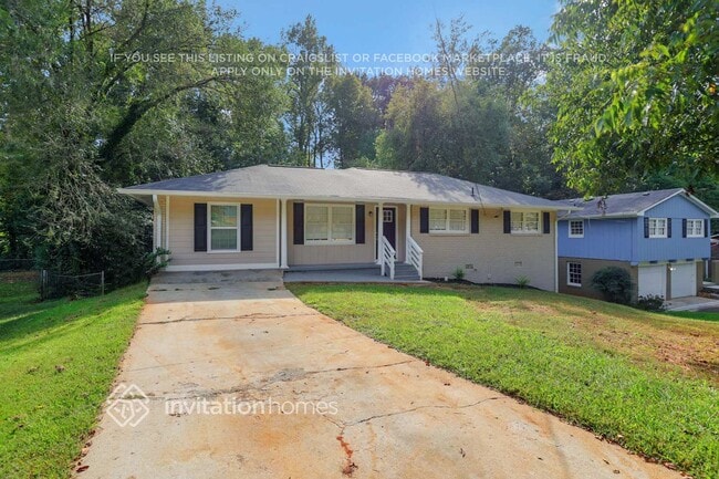 property at 625 El Prado Ct