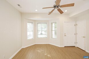 164 OLD FIFTH Cir in Charlottesville, VA - Building Photo