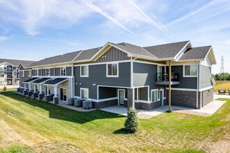 The 8801 CLO in Lincoln, NE - Foto de edificio - Building Photo