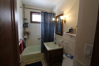 10 Seagrave Rd, Unit 2 in Cambridge, MA - Building Photo - Building Photo