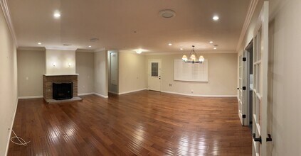 2716 El Caminito in Montrose, CA - Building Photo - Building Photo