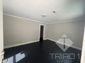 327 Wheeler Ave in High Point, NC - Building Photo - Building Photo