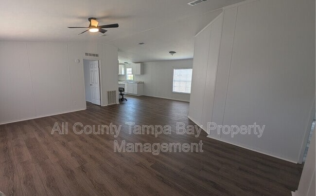3753 Oakwood Dr in Wesley Chapel, FL - Building Photo - Building Photo