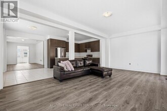 67 Bloomfield Cres in Cambridge, ON - Building Photo - Building Photo