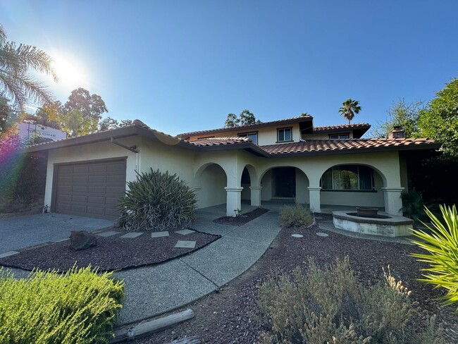 property at 2790 Fountain Oaks Dr
