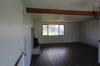 4831 Darwin Pl in Klamath Falls, OR - Building Photo - Building Photo