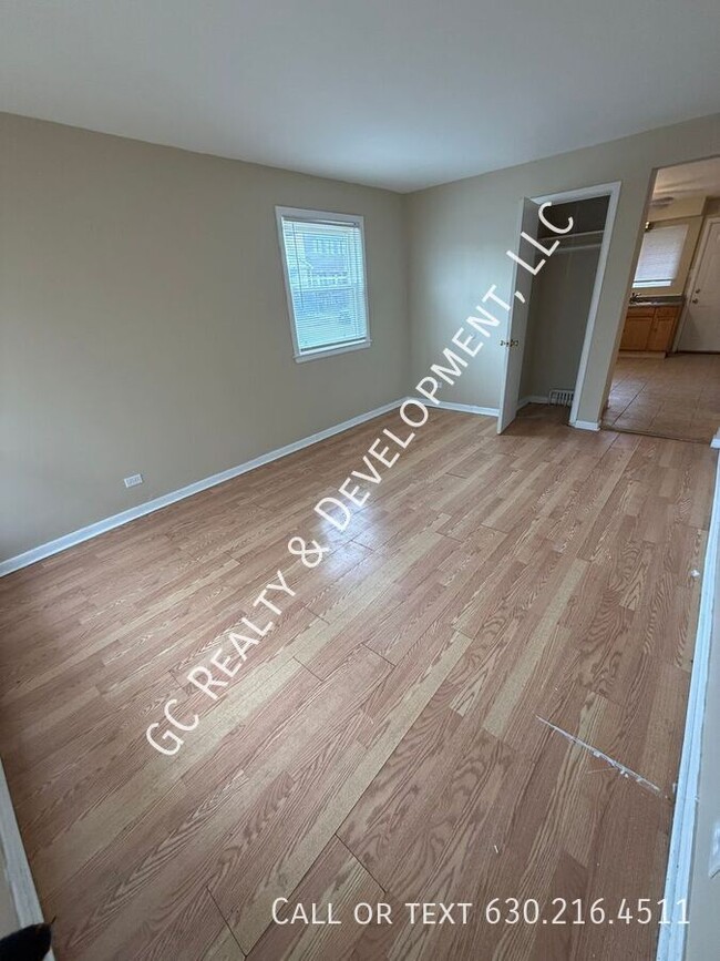 9258 S Merrill Ave in Chicago, IL - Building Photo - Building Photo