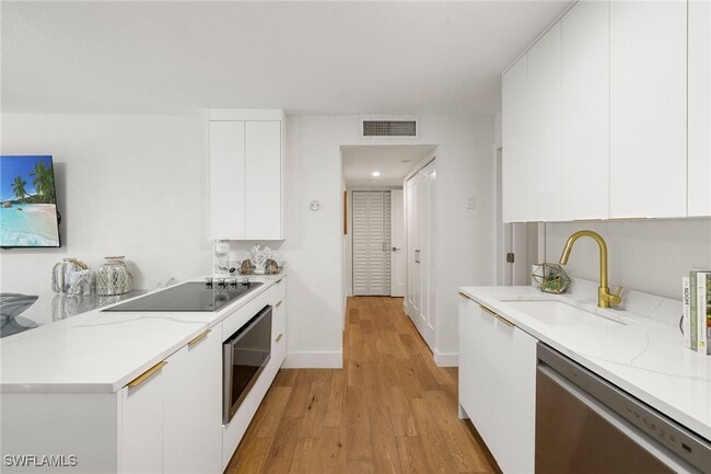 property at 175 5th Ave S