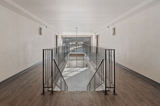 7900 Harwood Ave, Unit 207 in Wauwatosa, WI - Building Photo - Building Photo