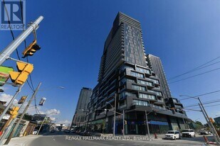 1285 Dupont St in Toronto, ON - Building Photo