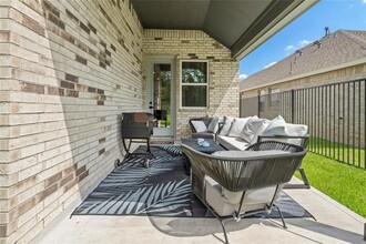 15319 Majestic Knight Dr in Humble, TX - Building Photo - Building Photo